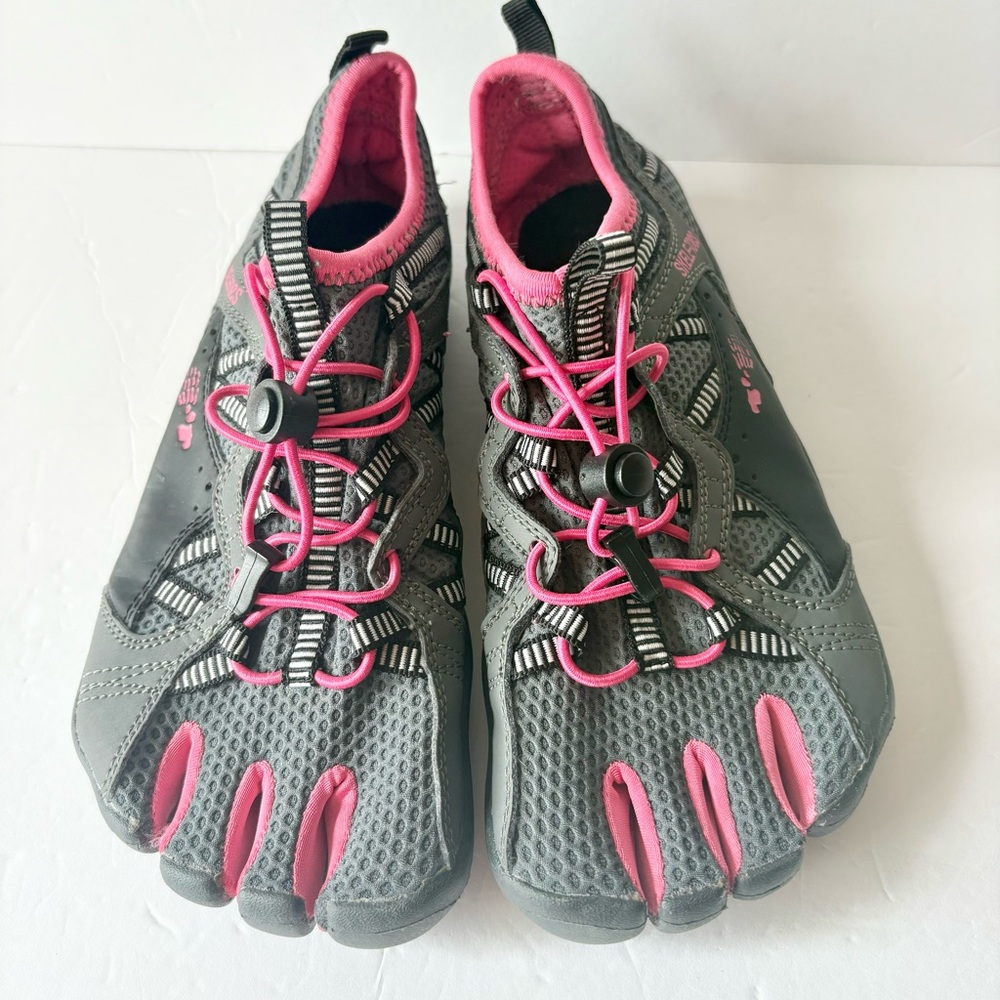 Fila Skeletoes Gray & Hot Pink Barefoot Running Shoes - Picture 4 of 8